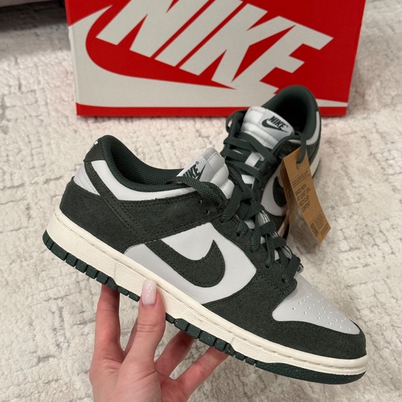 Nike dunk low size 8 - Picture 4 of 7